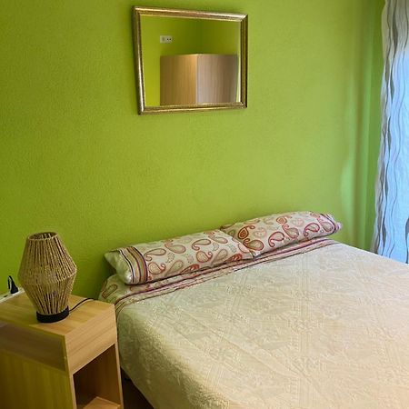 Apartamento L'Esquirol De L'Esquirol Santa María de Corcó Exterior foto