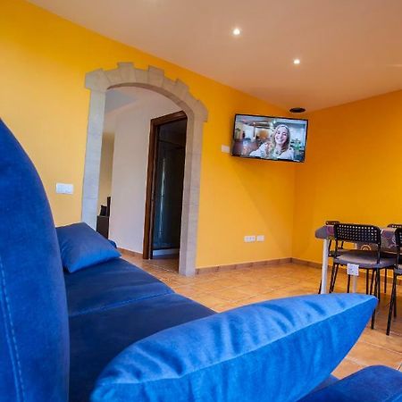 Apartamento L'Esquirol De L'Esquirol Santa María de Corcó Exterior foto