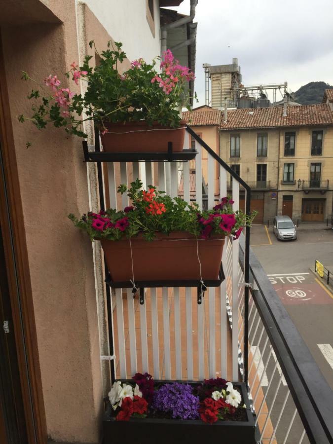 Apartamento L'Esquirol De L'Esquirol Santa María de Corcó Exterior foto