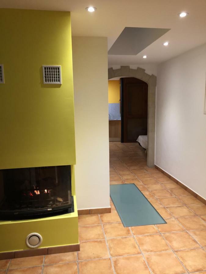 Apartamento L'Esquirol De L'Esquirol Santa María de Corcó Exterior foto